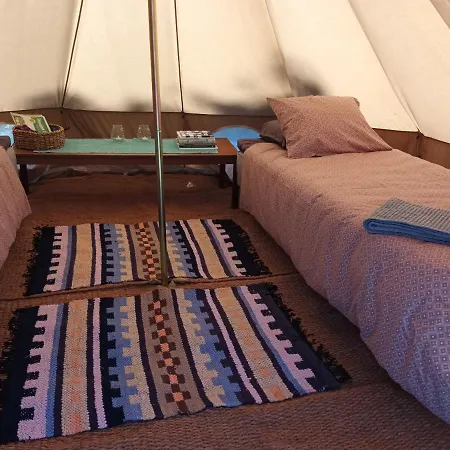 Glamping Kotitila Kiveinen Luxury tent