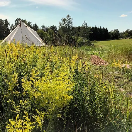 אוהל מפואר Glamping Kotitila Kiveinen *