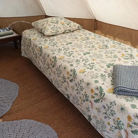 Glamping Kotitila Kiveinen * Laitila